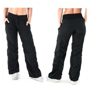 NWT Yogipace L black light weight dance studio travel pant